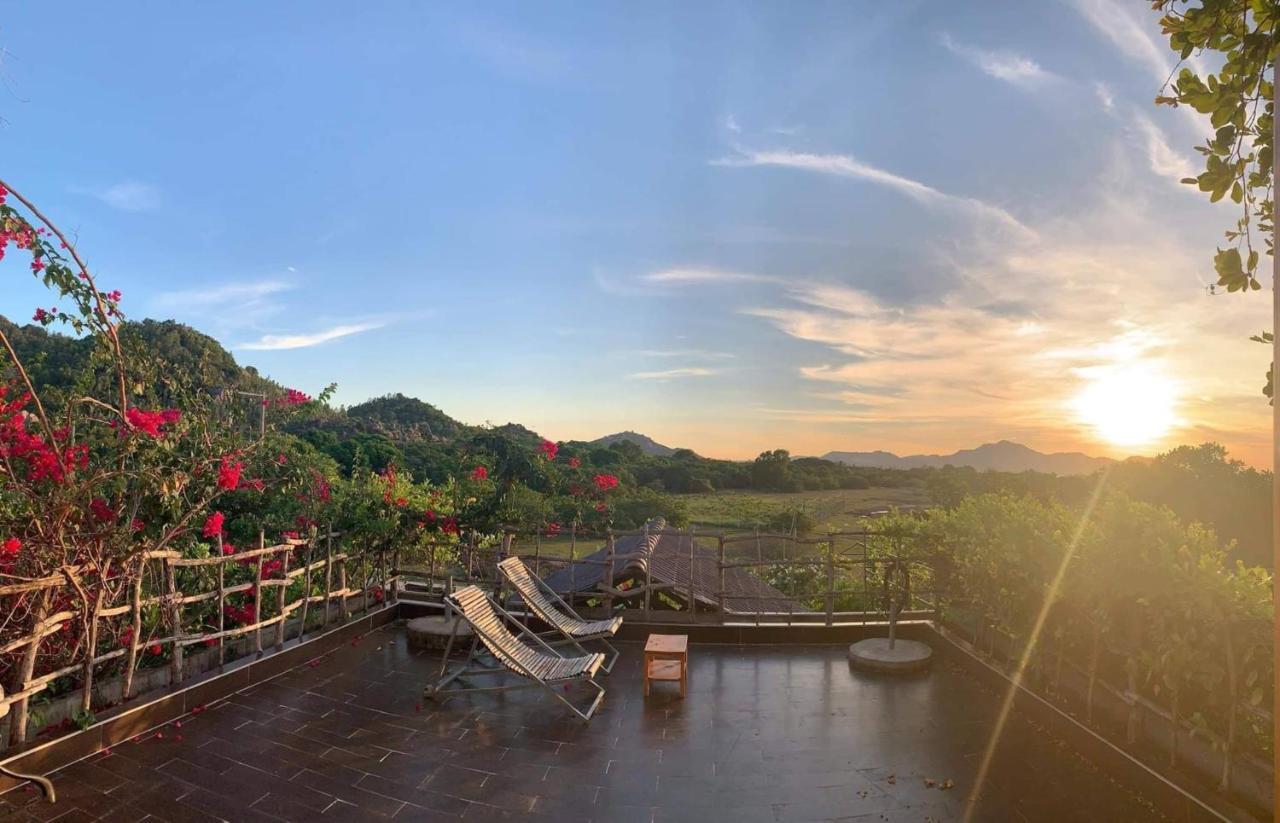 Villa Dao Hoa Vang Cam Ranh - Venuestay Экстерьер фото
